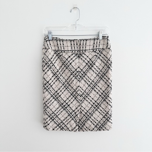 White House Black Market Tweed Pencil Skirt - Picture 4 of 8